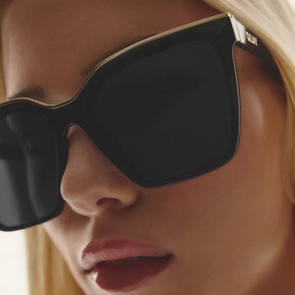 Quay Australia Accessories - Quay Level Up Polarized Sunglasses
 with Case